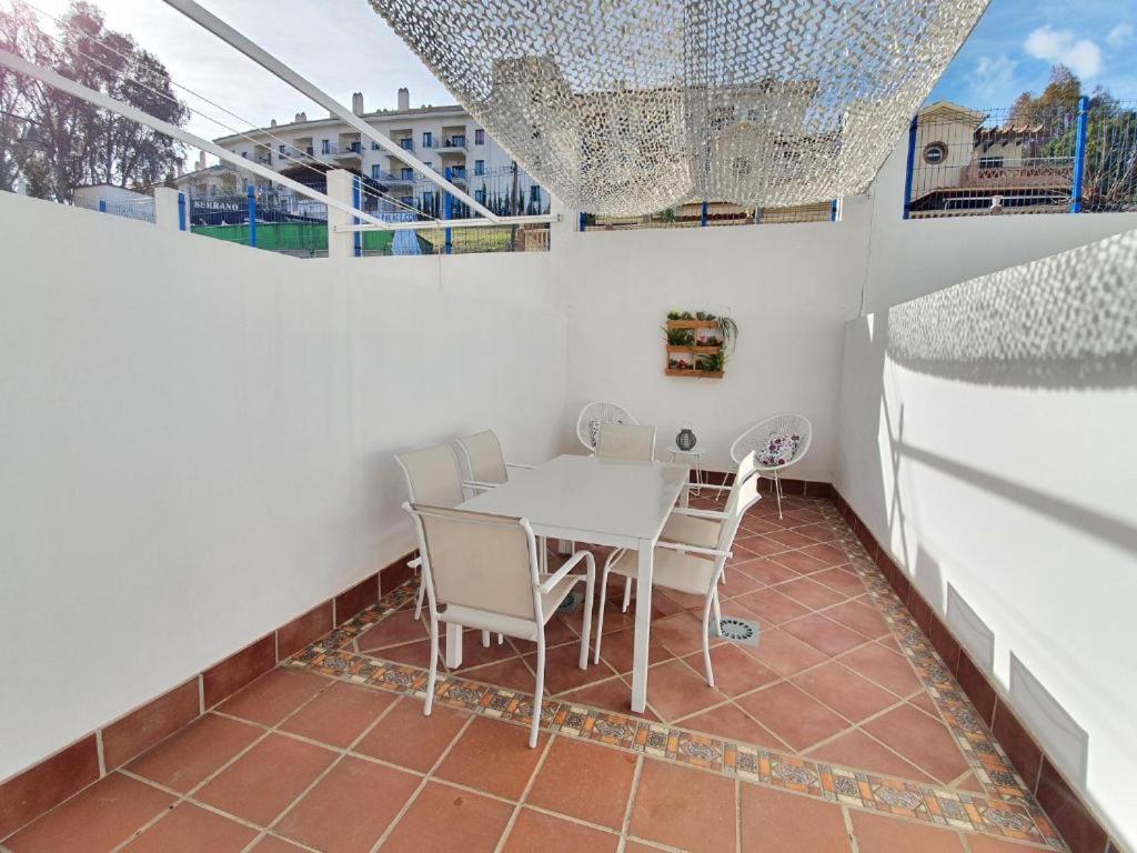 Apartamento Con Parking Con Piscina Junto A La Playa Бенальмадена Экстерьер фото